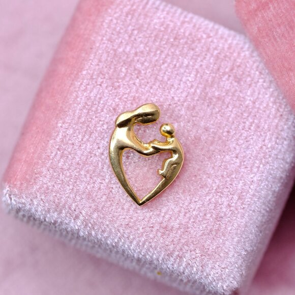 14K Real Yellow Gold Dainty Small "Mother & Child" Pendant. - Picture 3 of 10